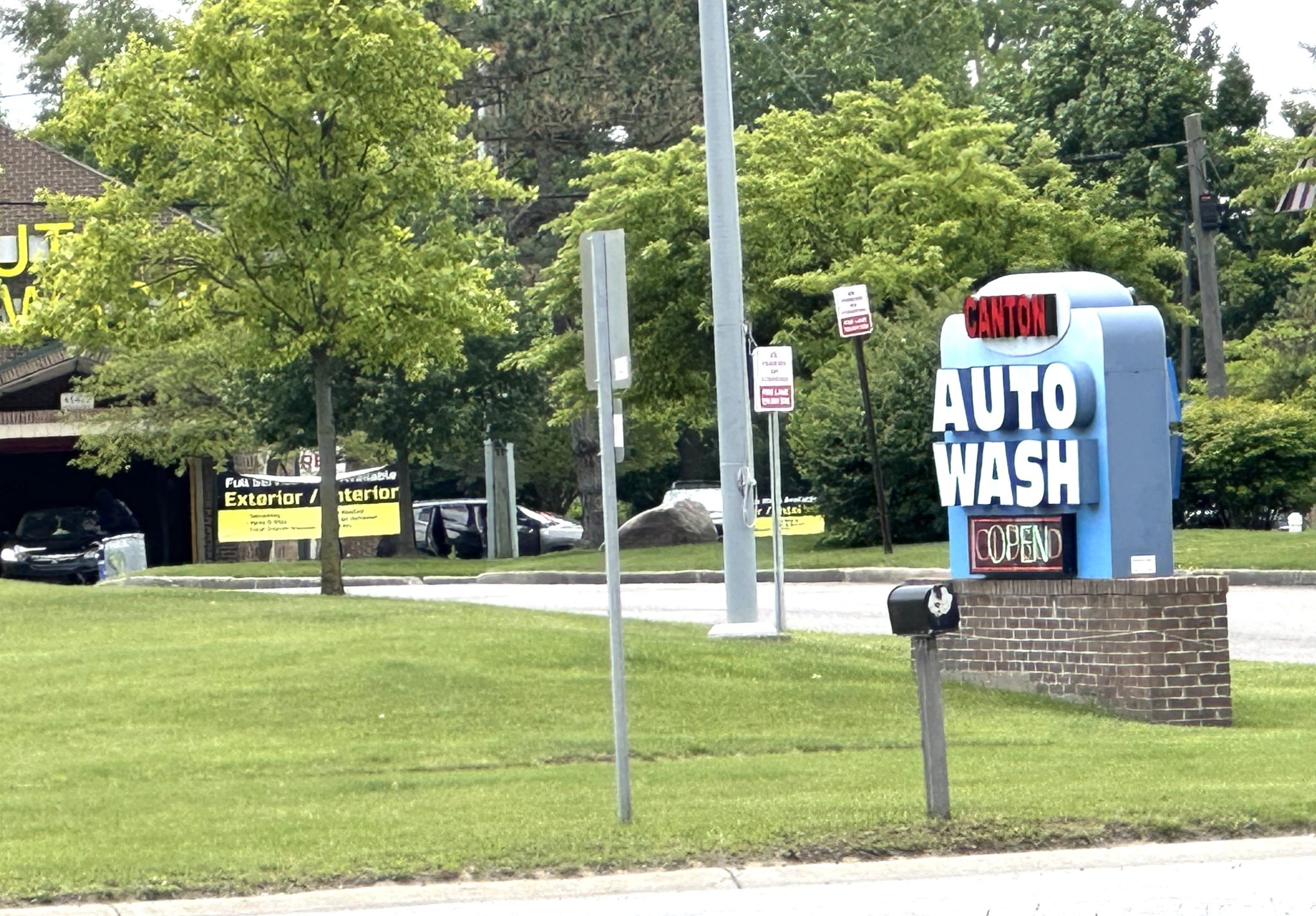 Does opening of Zippy's make Canton 'Carwash City, U.S.A.'?