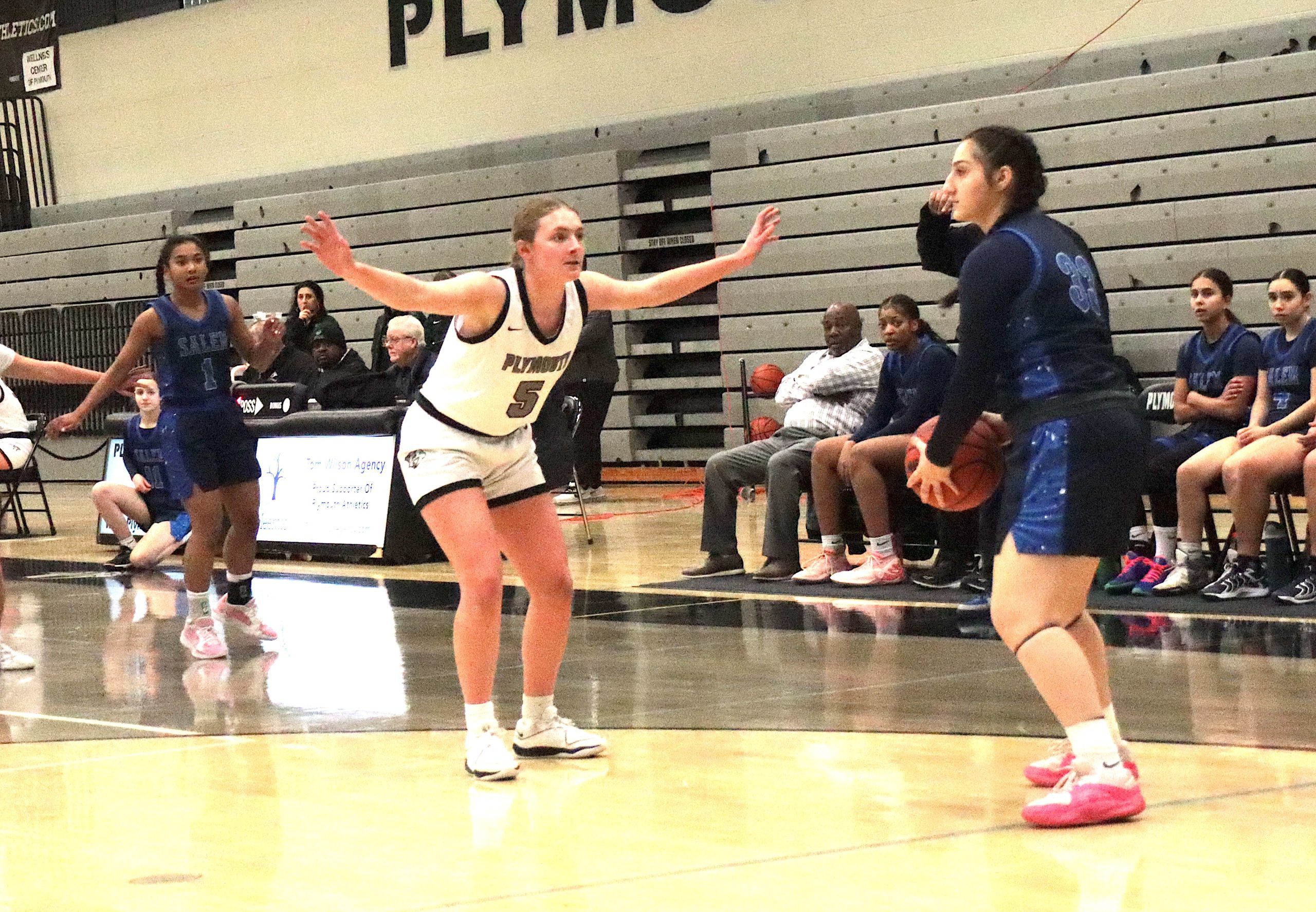 otclash9 - Social House News Plymouth junior Evelyn Stiglish defends Salem junior Elissa Antoun