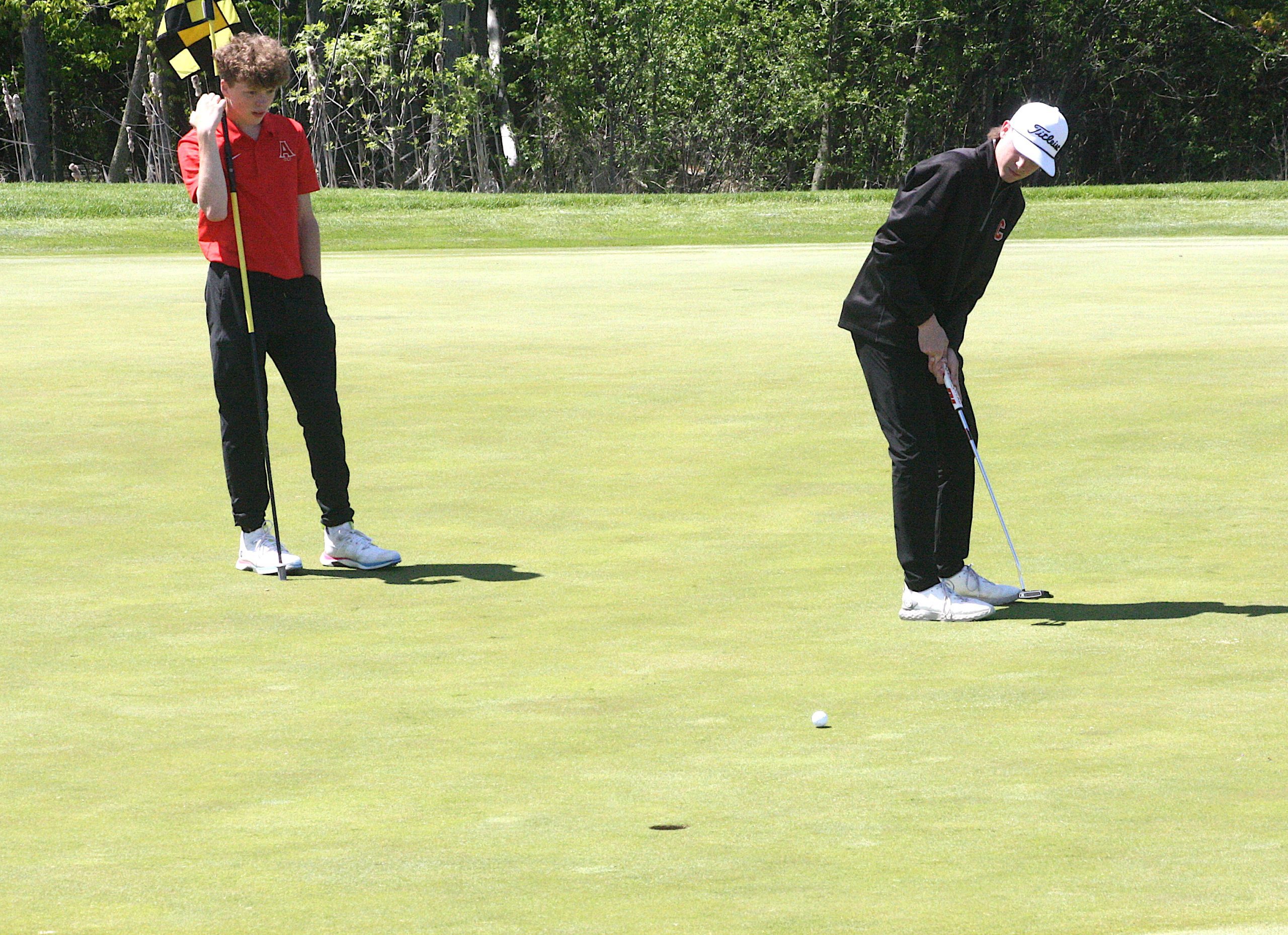 SalemGolf3 - Social House News