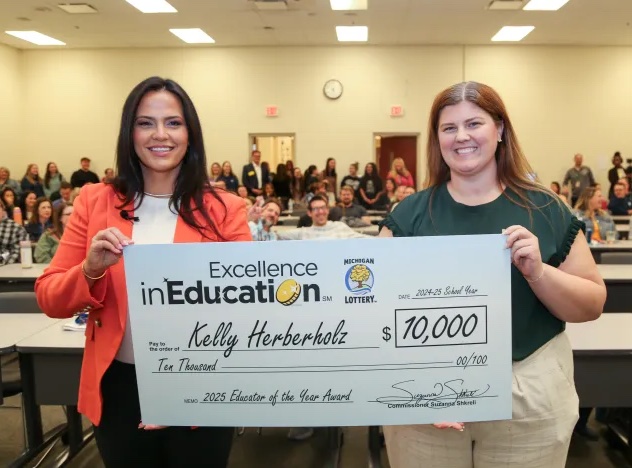 Macomb County teacher earns 2025 Educator of the Year Award