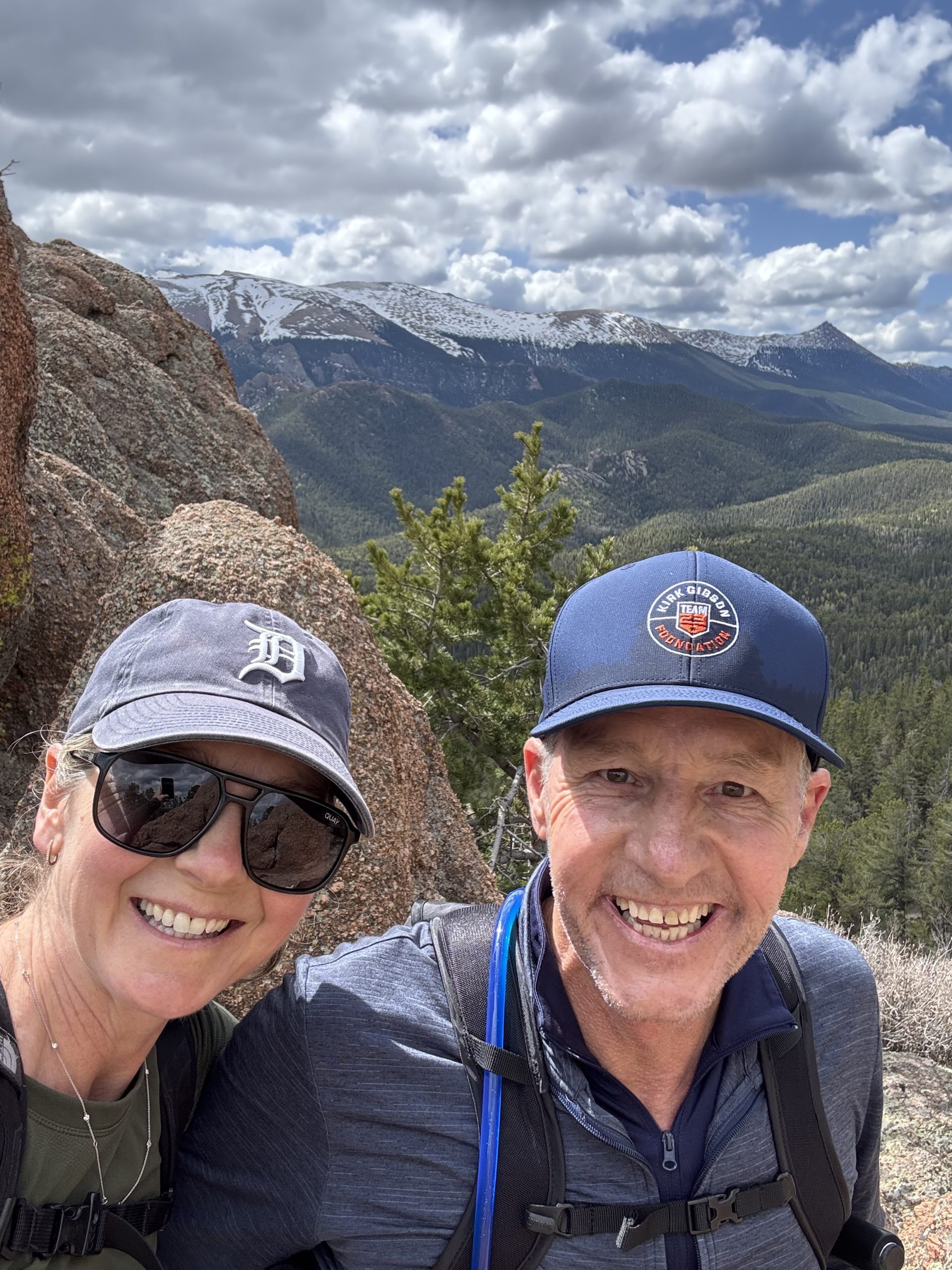 MountainClimb2 - Social House News