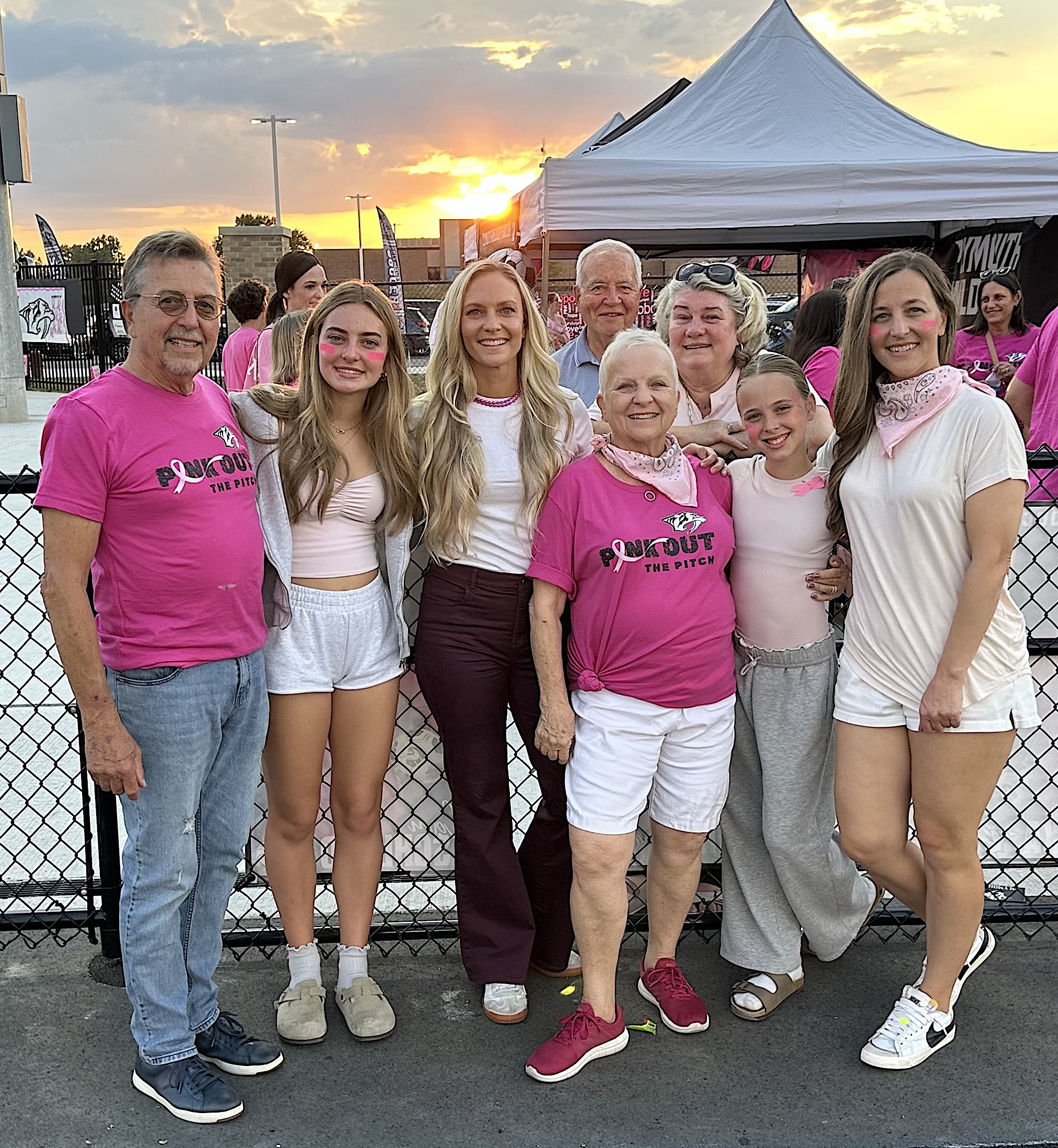 PinkPly4 - Social House News
