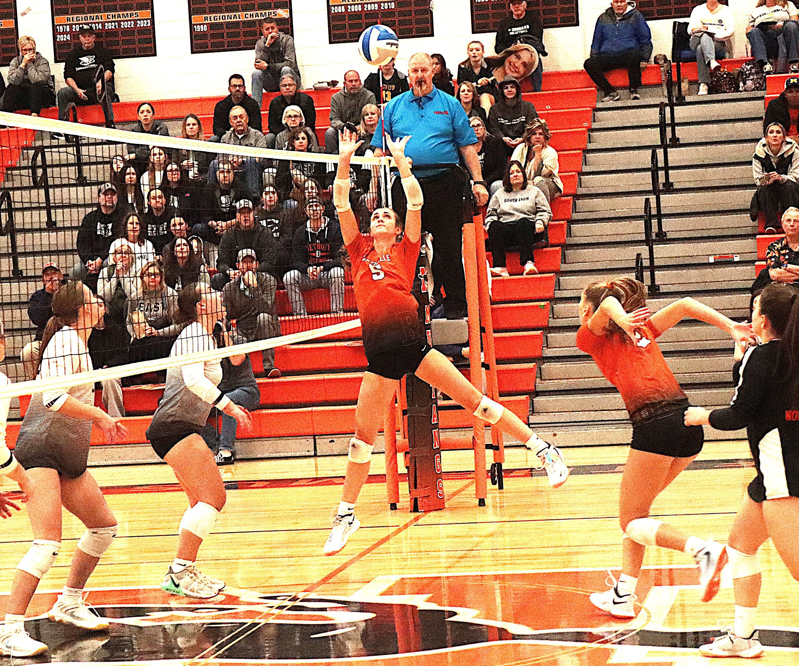 Cougs7 - Social House News