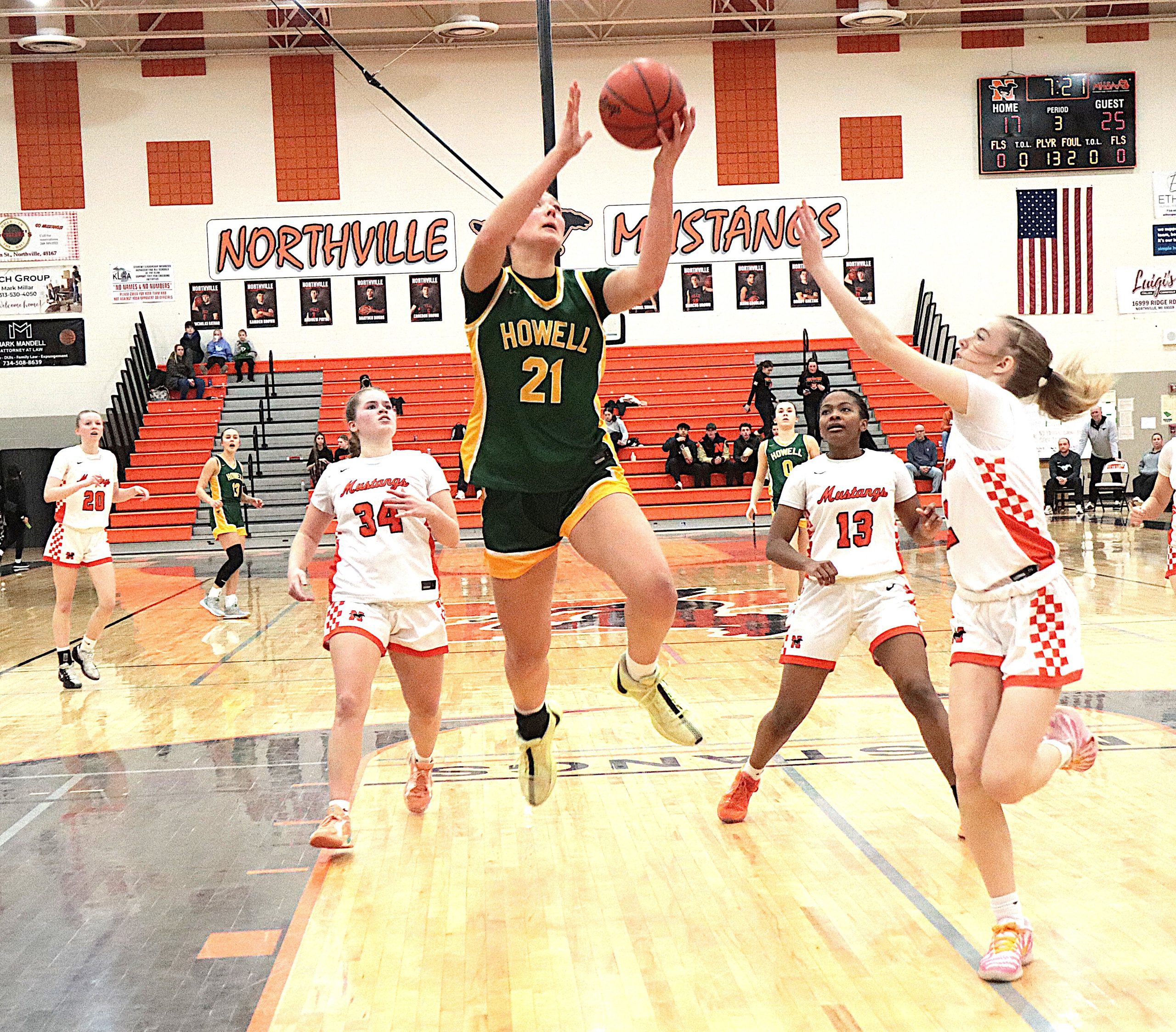 Lilly3 - Social House News