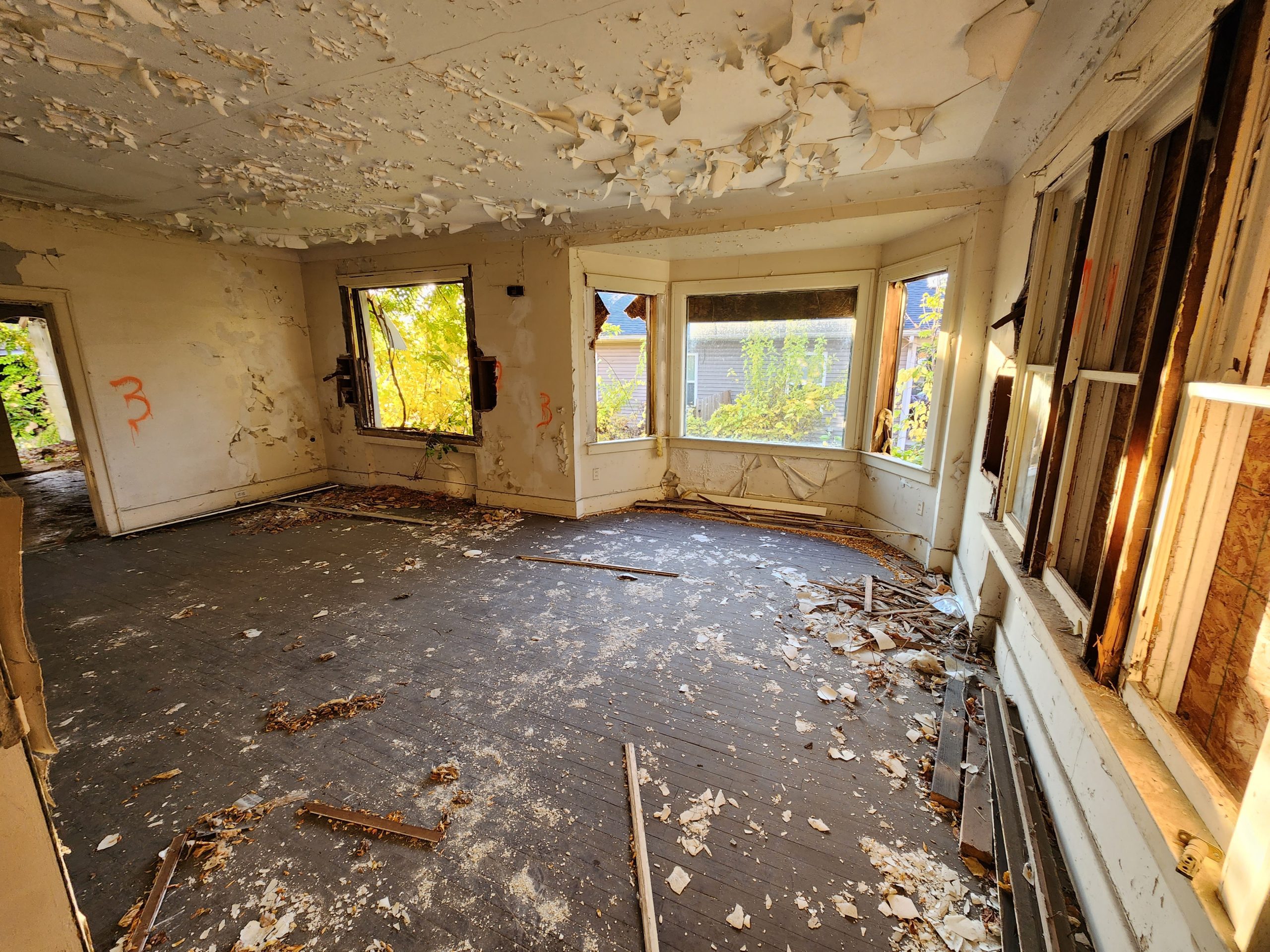 Molisia Youngs home before renovation 2 - Social House News