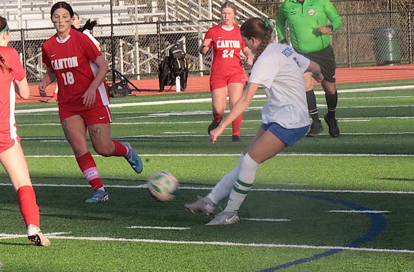  Salem kicks it into first gear vs. Canton in SJ5K fundraiser match
