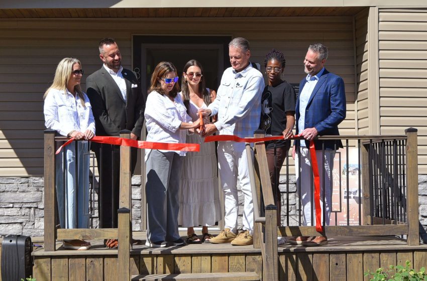  Grace Centers of Hope cut ribbon on 61st renovated Pontiac home