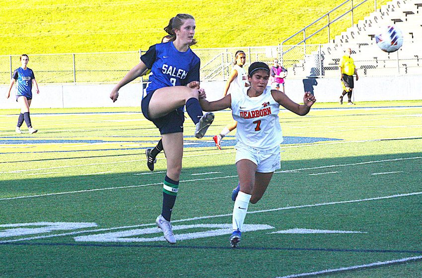  Salem seniors’ late-game heroics propel Rocks into Elite 8