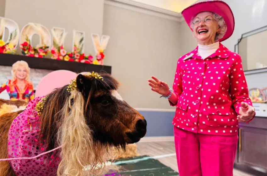  Canton’s Waltonwood Senior Living celebrates life of Dolly Parton